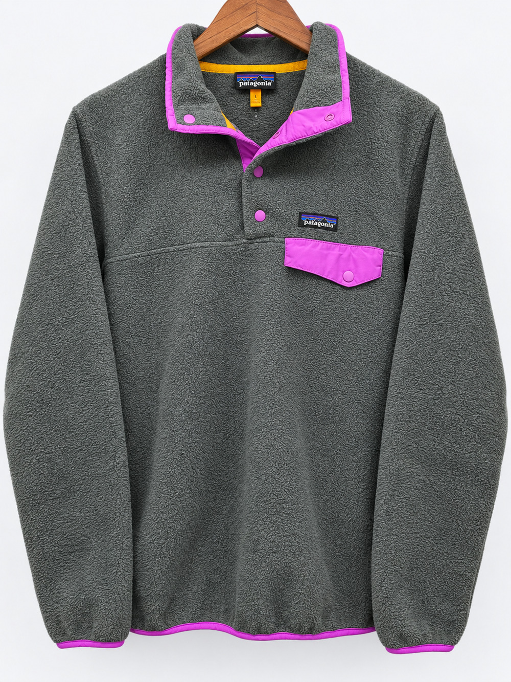Patagonia Synchilla Women’s M Gray Fleece Snap-T Pullover Purple Pink Trim